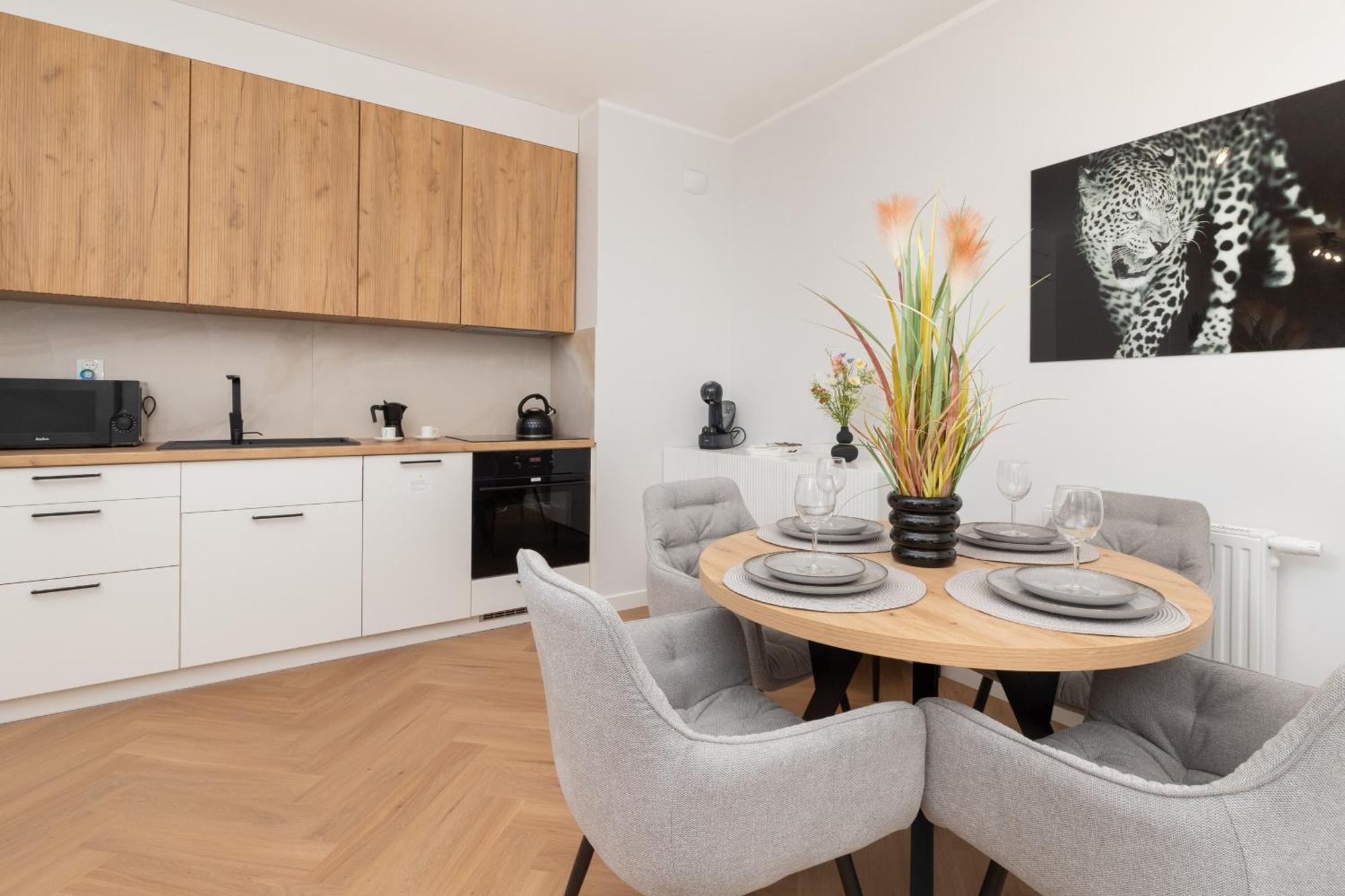 Nowa Letnica Comfortable Apartments With Balcony & Parking Gdansk By Noclegi Renters Exterior photo
